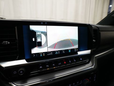 Certified 2023 Chevrolet Silverado 1500 High Country w/ Z71 Off-Road Package image 18