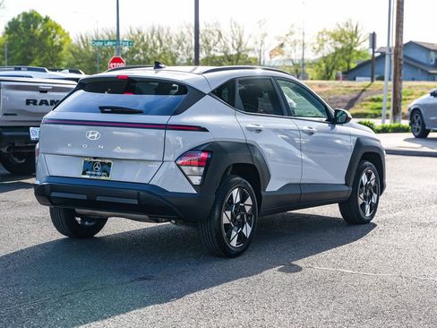 Used 2025 Hyundai Kona SEL AWD/4WD image 7