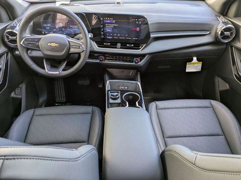 New 2026 Chevrolet Equinox LT w/ Convenience Package II AWD/4WD image 25