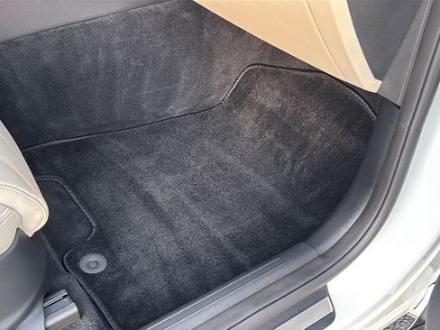 Certified 2026 Genesis GV70 3.5T Sport Prestige image 40