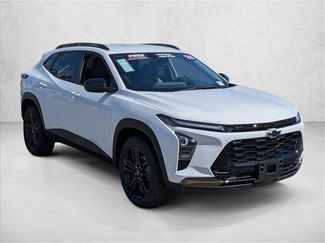 Used 2025 Chevrolet Trax ACTIV w/ Driver Confidence Package video 3