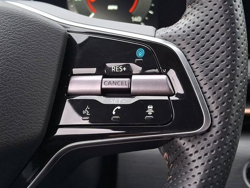 Used 2024 Nissan Ariya AWD image 18