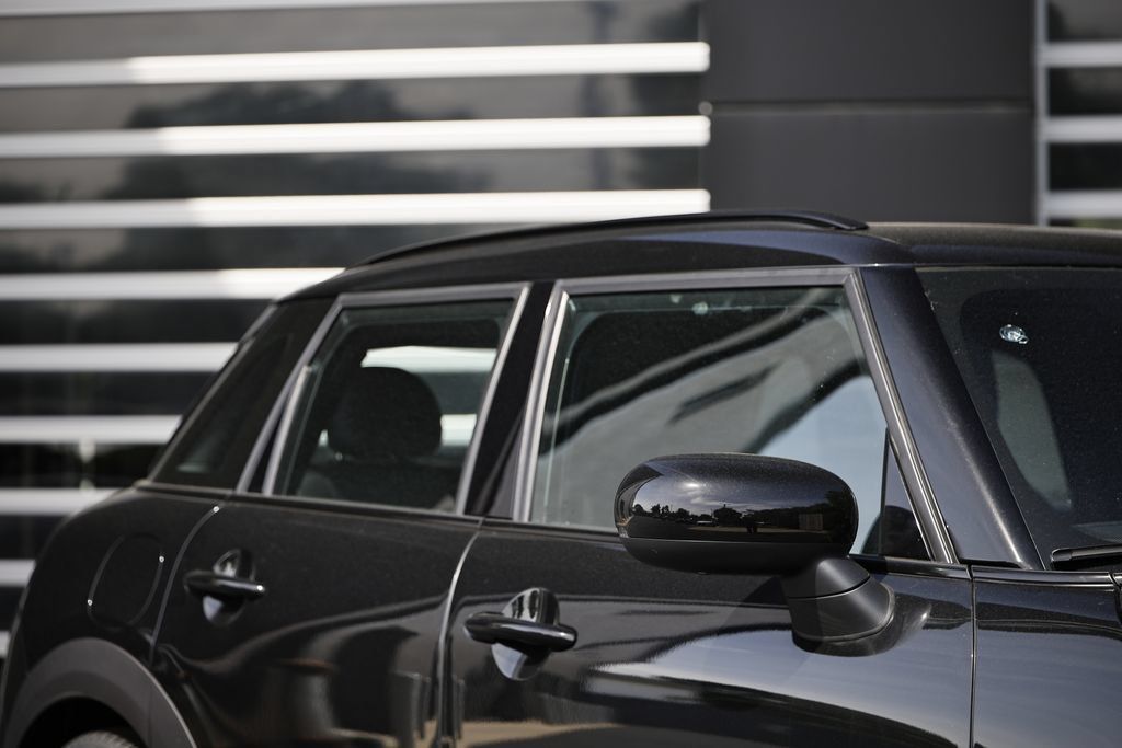 New 2026 MINI Cooper 4-Door Hardtop FWD image 3
