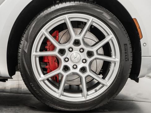 Used 2022 Aston Martin DBX image 38