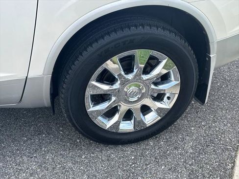 Used 2010 Buick Enclave CXL w/ Trailering Provision Package AWD/4WD image 6