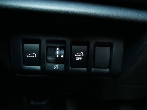 Used 2022 Subaru Outback Limited image 25