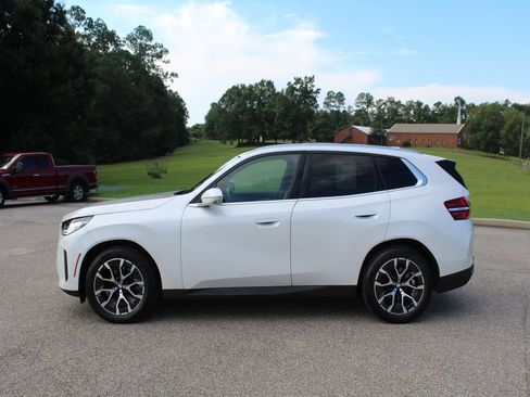 Used 2025 BMW X3 xDrive30i w/ Premium Package AWD/4WD image 9