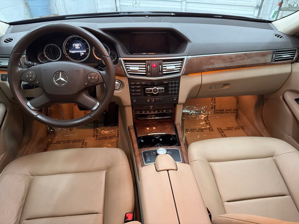 Used 2013 Mercedes-Benz E 350 Sedan image 25