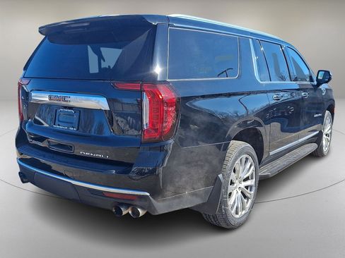 Used 2022 GMC Yukon XL Denali image 10
