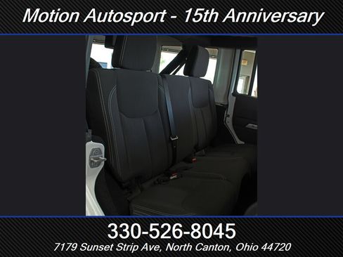 Used 2013 Jeep Wrangler Unlimited Rubicon w/ Connectivity Group AWD/4WD image 42