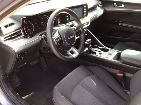 Used 2022 Kia K5 LXS image 10