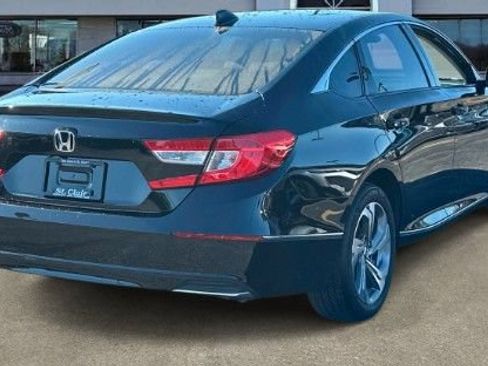 Used 2018 Honda Accord EX image 8
