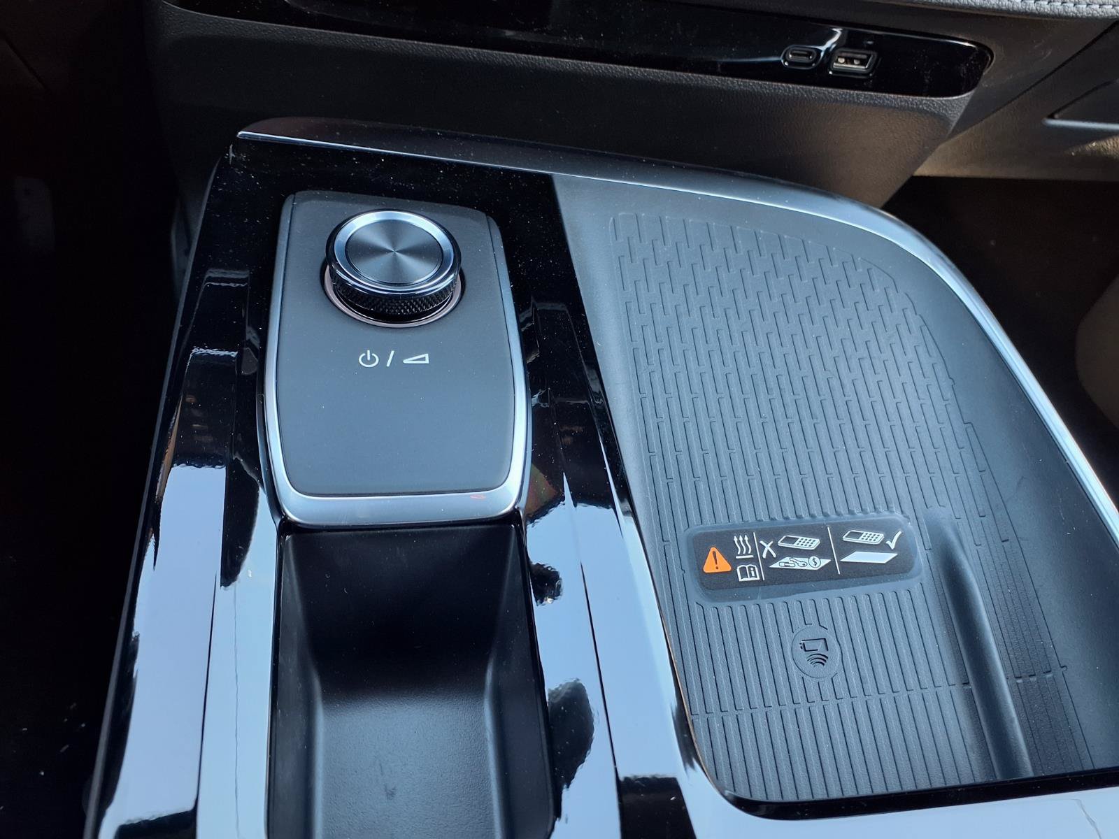New 2026 Buick Enclave Sport Touring w/ Power Package FWD image 6