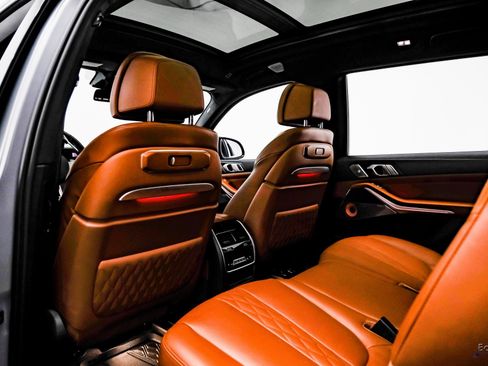 Used 2023 BMW X7 M60i w/ Executive Package image 74