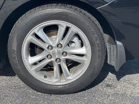 Used 2016 Chevrolet Cruze LT w/ Sun And Sound Package image 10