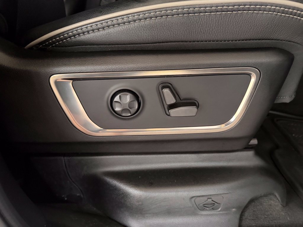 Used 2021 RAM 1500 Limited w/ Night Edition RWD image 34
