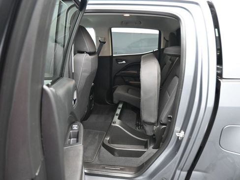 Used 2022 Chevrolet Colorado LT w/ LT Convenience Package image 29