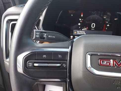 Used 2023 GMC Canyon AT4 w/ AT4 Premium Package AWD/4WD image 20