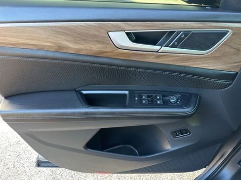 Used 2024 Volkswagen Atlas SE image 26