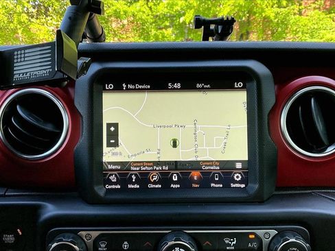 Used 2023 Jeep Wrangler Unlimited Rubicon w/ LED Lighting Group AWD/4WD image 13