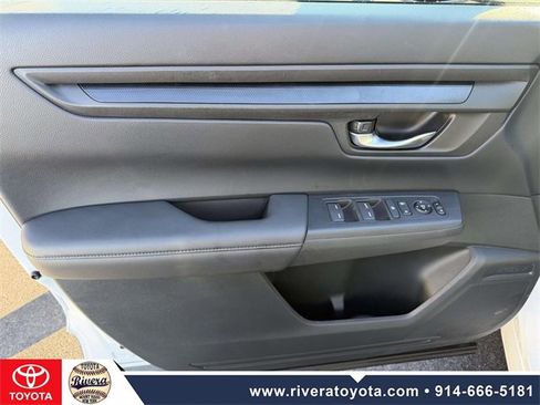 Used 2023 Honda CR-V LX image 9