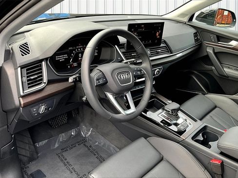 Used 2025 Audi Q5 2.0T Premium Plus w/ Premium Plus Package image 17