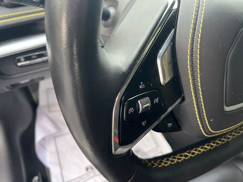 Used 2021 Chevrolet Corvette Stingray Premium Conv w/ Z51 Performance Package image 11