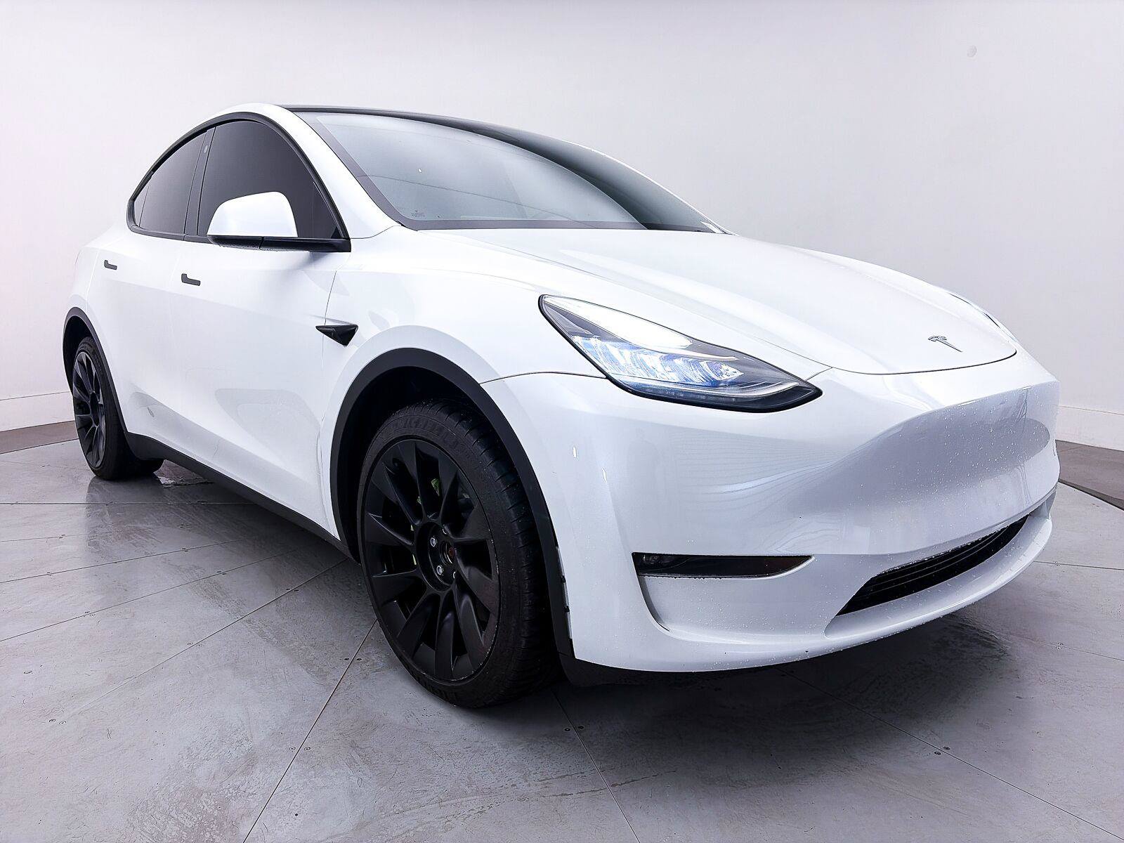 Used 2023 Tesla Model Y Long Range AWD/4WD image 10