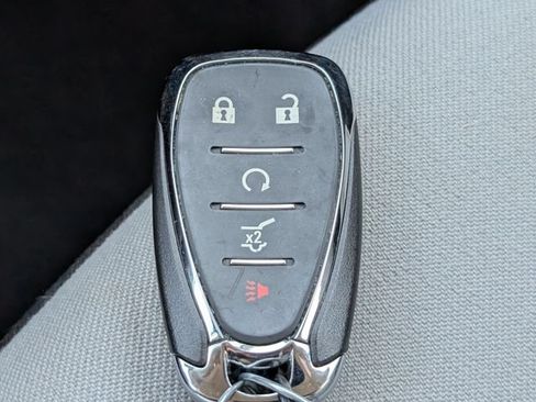 Used 2020 Chevrolet Equinox LT FWD image 32