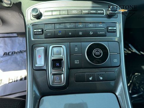 Used 2023 Hyundai Santa Fe SEL image 15