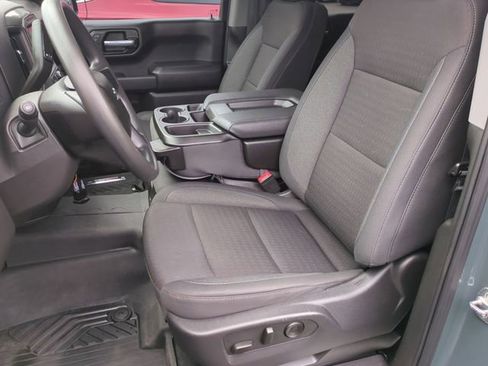 Used 2025 Chevrolet Silverado 1500 Custom Trail Boss AWD/4WD image 19