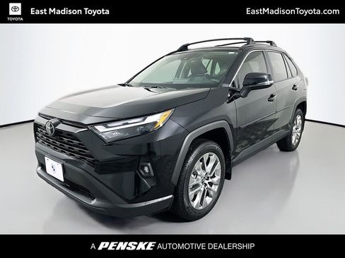 Used 2025 Toyota RAV4 XLE Premium image 1