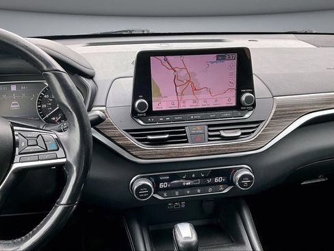 Used 2019 Nissan Altima 2.5 SL FWD image 9