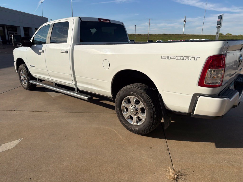 Used 2024 RAM 3500 Big Horn w/ Sport Appearance Package AWD/4WD image 5