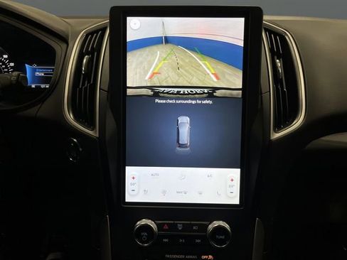 Used 2024 Ford Edge SEL w/ Convenience Package image 10