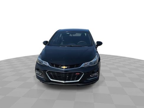 Used 2017 Chevrolet Cruze LT w/ Convenience Package FWD image 3