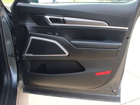 Used 2020 Kia Telluride LX AWD/4WD image 39