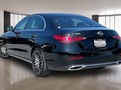 Used 2025 Mercedes-Benz C 300 Sedan image 4