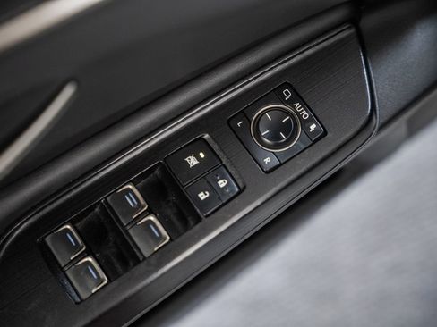 Used 2021 Lexus ES 350 F Sport w/ Accessory Package image 46