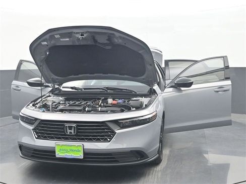 Certified 2025 Honda Accord SE image 35