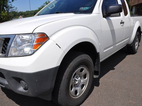 Used 2021 Nissan Frontier S AWD/4WD image 2