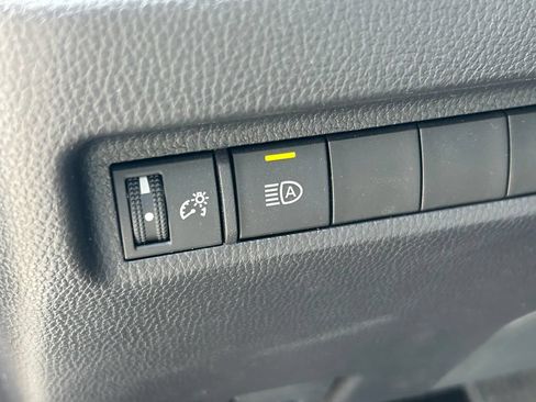 Used 2025 Toyota RAV4 XLE Premium FWD image 25