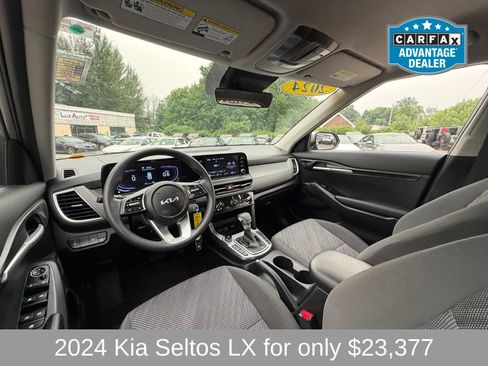 Used 2024 Kia Seltos LX AWD/4WD image 11