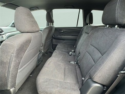 Certified 2022 Honda Pilot Sport image 15
