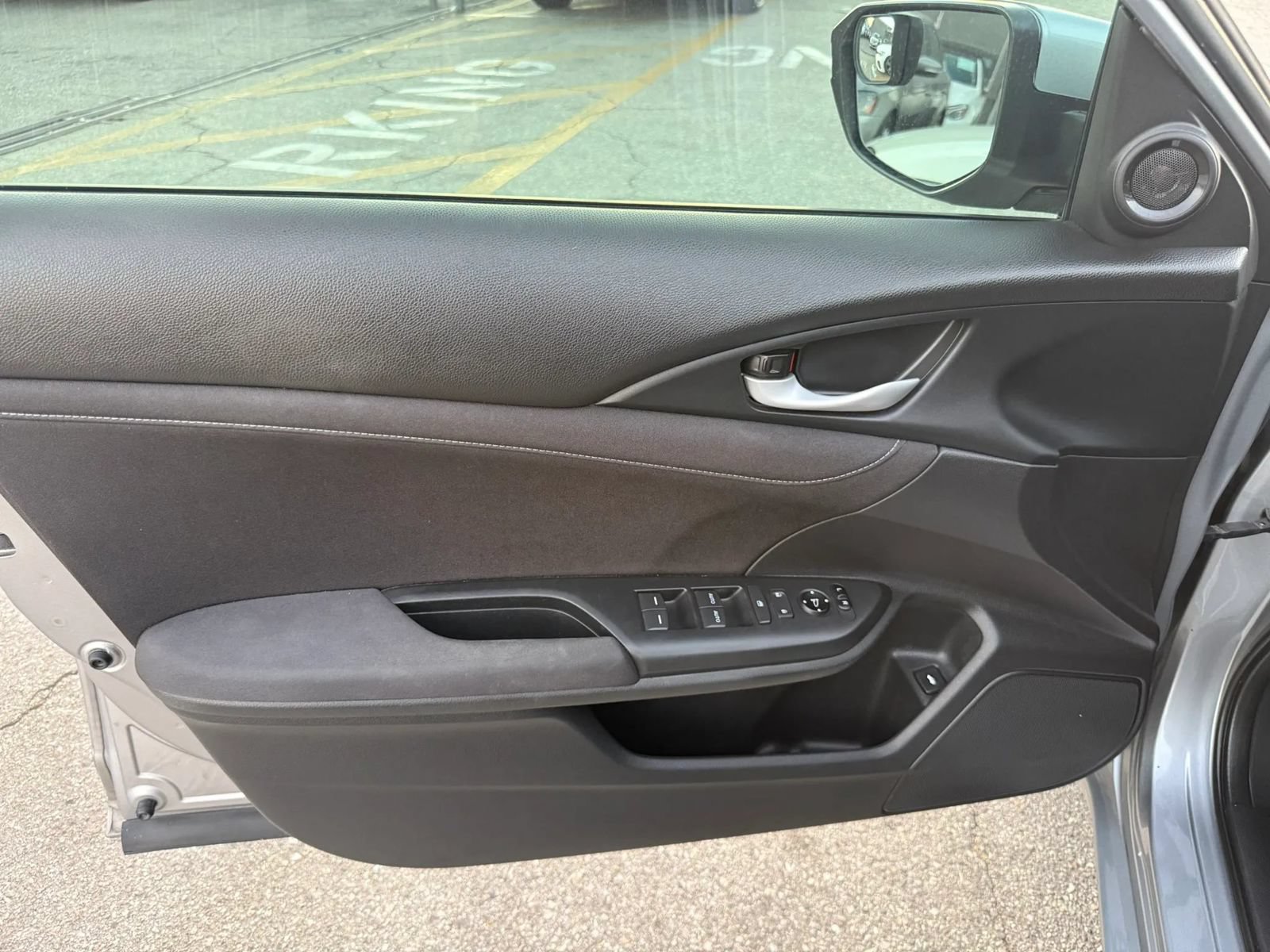 Used 2019 Honda Insight EX image 12