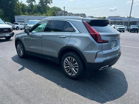 Used 2025 Cadillac XT4 Premium Luxury FWD image 22