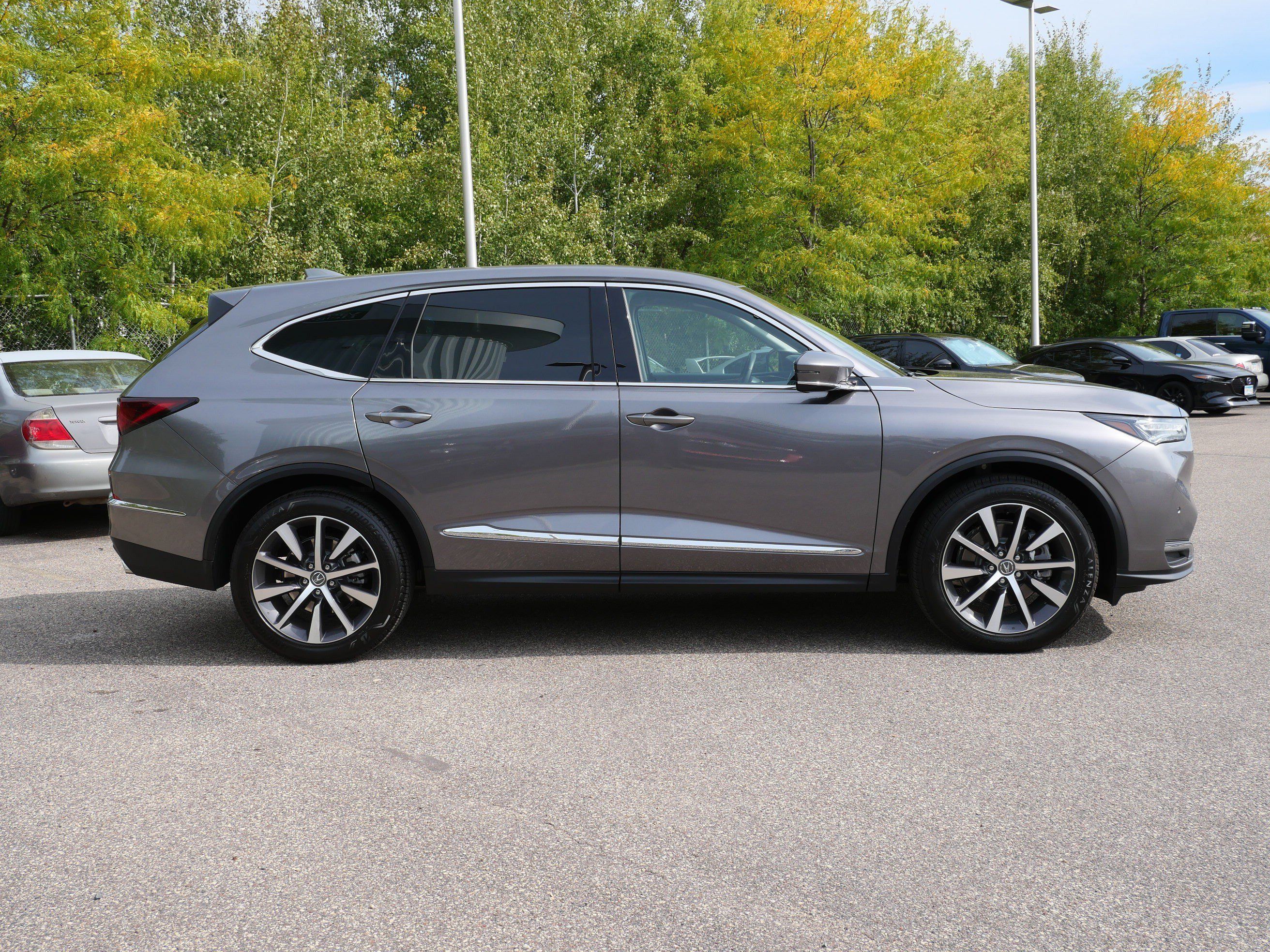 Certified 2026 Acura MDX w/ Technology Package AWD/4WD image 8