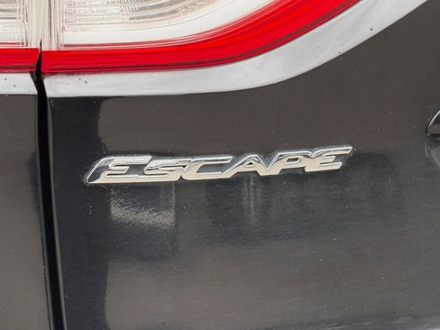 Used 2013 Ford Escape SE AWD/4WD image 12