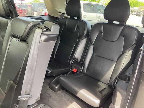 Used 2018 Volvo XC90 T5 Momentum w/ Convenience Package AWD/4WD image 23