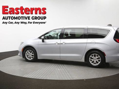 Used 2023 Chrysler Voyager LX FWD image 62